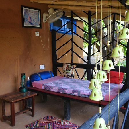 ホテル Camp Hornbill Corbett ラムナガル エクステリア 写真